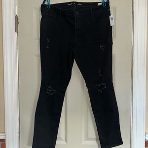 NWT Old Navy Women’s distressed pop-icon black jeans size 14 short